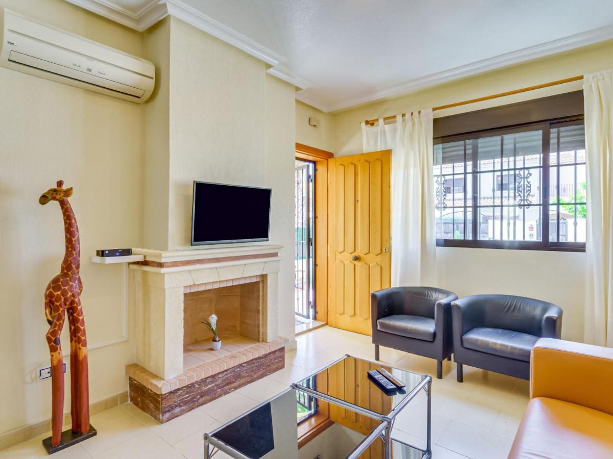 Belvilla By Oyo Casa Noain ตอร์เรเวียคา ภายนอก รูปภาพ